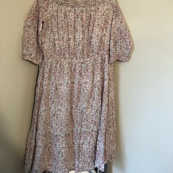 Old Navy Dresses & Skirts - off the shoulder floral mid length dress